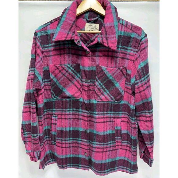 Ashley Outerwear Women's Snap Chore Flannel Shacket Pink Plaid‎ Shirt Jacket Med - Picture 1 of 6